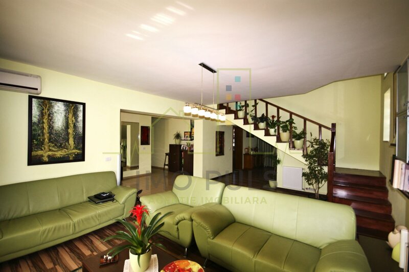 Vila complet mobilata si utilata - la intrare in Dumbravita