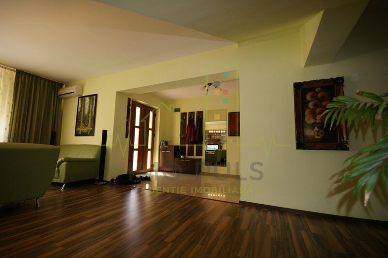 Vila complet mobilata si utilata - la intrare in Dumbravita